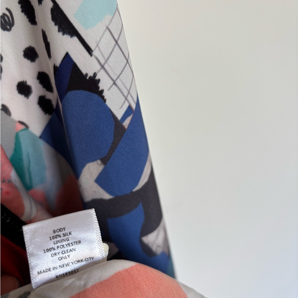 Hunter Bell Grayson Abstract Silk Women's Top - Picture 5 of 5